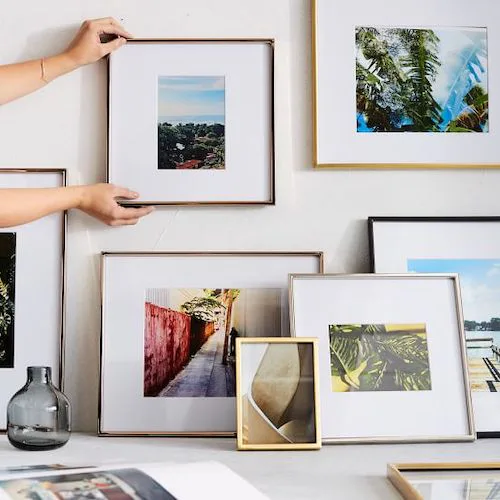 Pictures Frames>